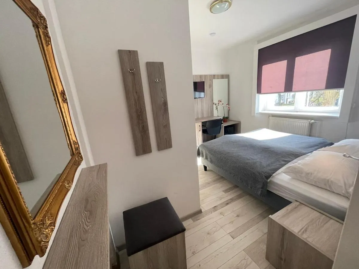 Pension Der Kretaner Berlin 0*,  Germany